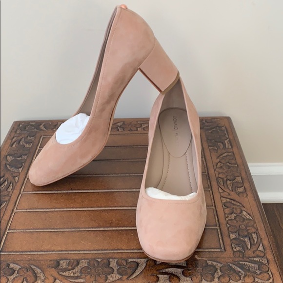 Donald J Pliner - Blush Kid Suede Pumps - Picture 5 of 8